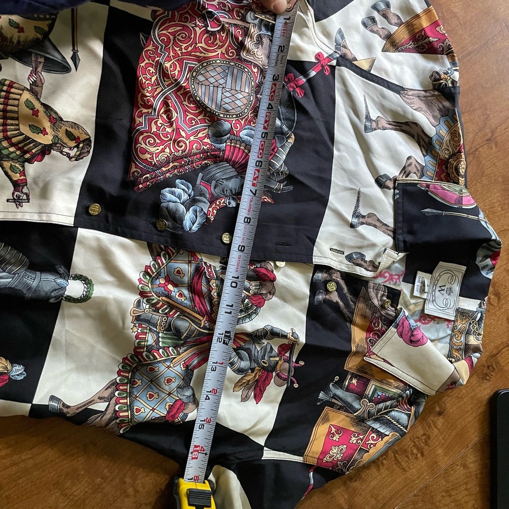 Blouse size 2  WATHNE measurements in pictures. It’s silk - Picture 5 of 9